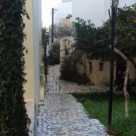Erato Aparthotel