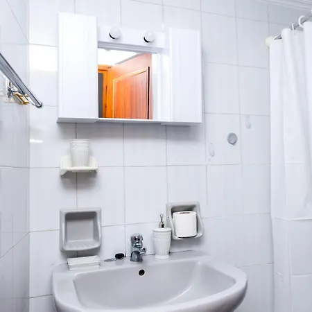 Aparthotel Erato 2*