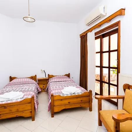 Erato Aparthotel