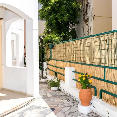 Erato Hotel apartamentowy 2*
